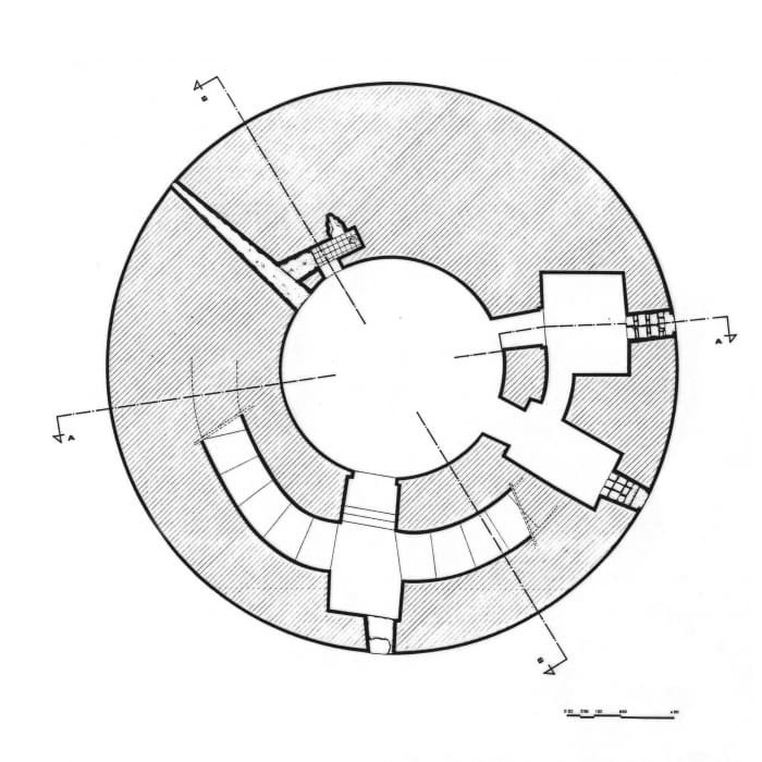 Architectural floor plan of the White Tower showing its circular central space and perimeter rooms