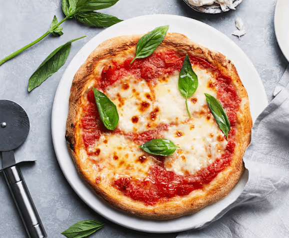 Favorite spots in Thessaloniki for authentic, delicious pizza.